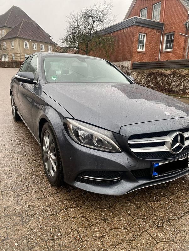 Gebraucht Mercedes C220 170 PS (125 kW) 2014 Grau Limousine