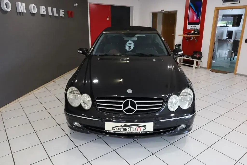 Gebraucht Mercedes CLK240 Avantgarde 170 PS (125 kW) 2003 Schwarz Cabrio