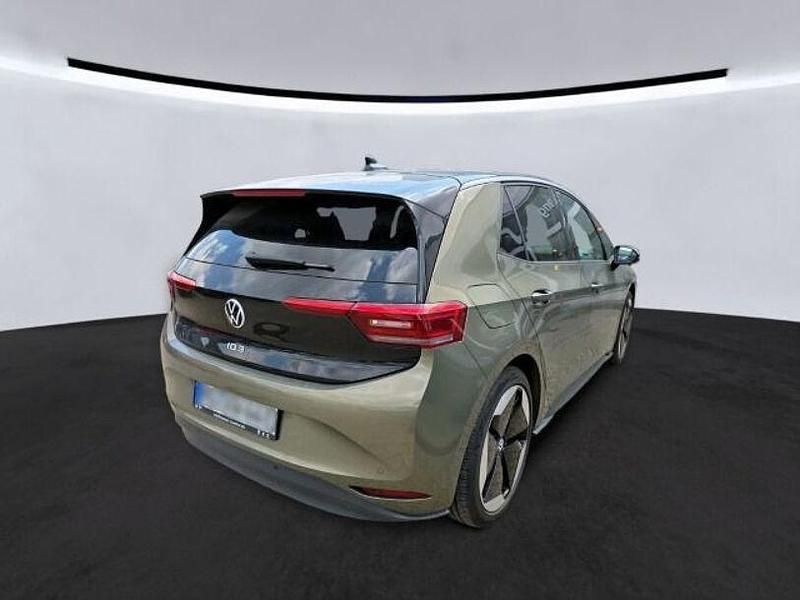 Gebraucht VW ID.3 Pro 150 kW (204 PS) 2023 Dark olivine green metallic Kleinwagen