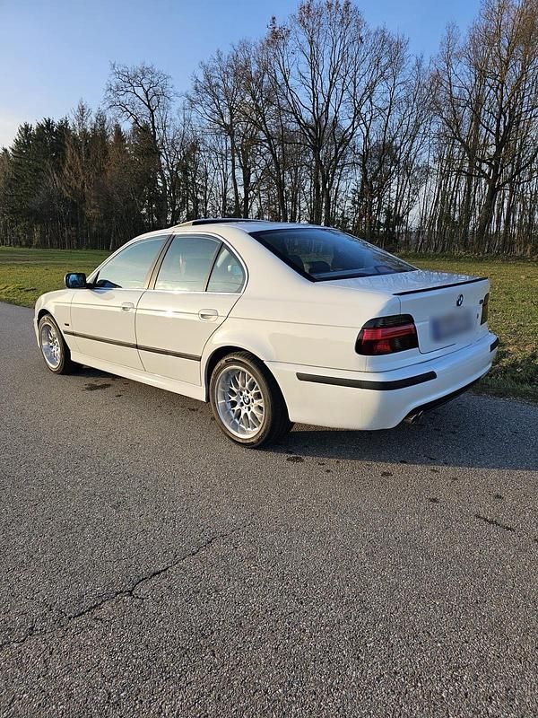 Gebraucht BMW 523 170 PS (125 kW) 1999 Limousine