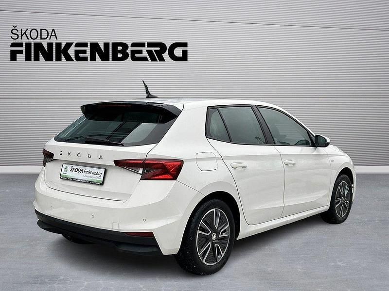 Gebraucht Skoda Fabia Tour 95 PS (69 kW) 2022 Weiß Limousine