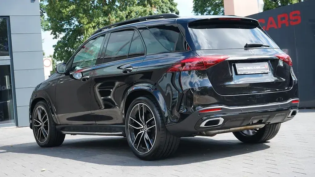 Gebraucht Mercedes GLE450 AMG Night 401 PS (294 kW) 2024 Schwarz SUV