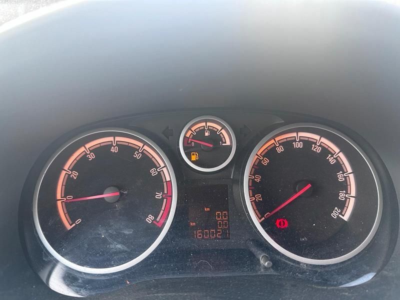 Gebraucht Opel Corsa 80 PS (58 kW) 2008 Grau Kleinwagen