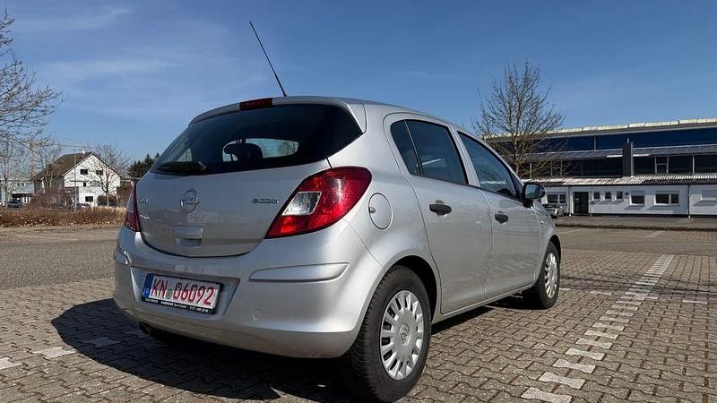 Gebraucht Opel Corsa Selection 86 PS (63 kW) 2010 Silber Kleinwagen
