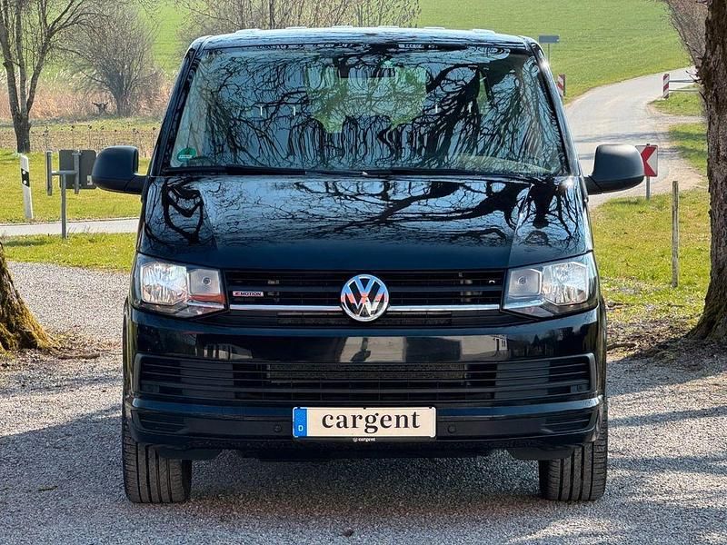 Second-hand VW T6 150 CP (110 kW) 2016 Negru Van