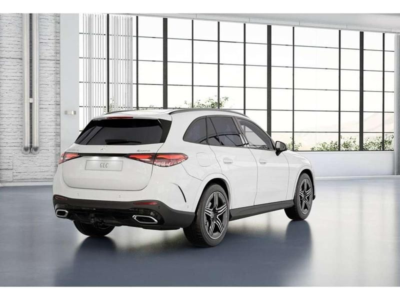 Gebraucht Mercedes GLC220 AMG 197 PS (144 kW) 2025 Obsidianschwarz SUV