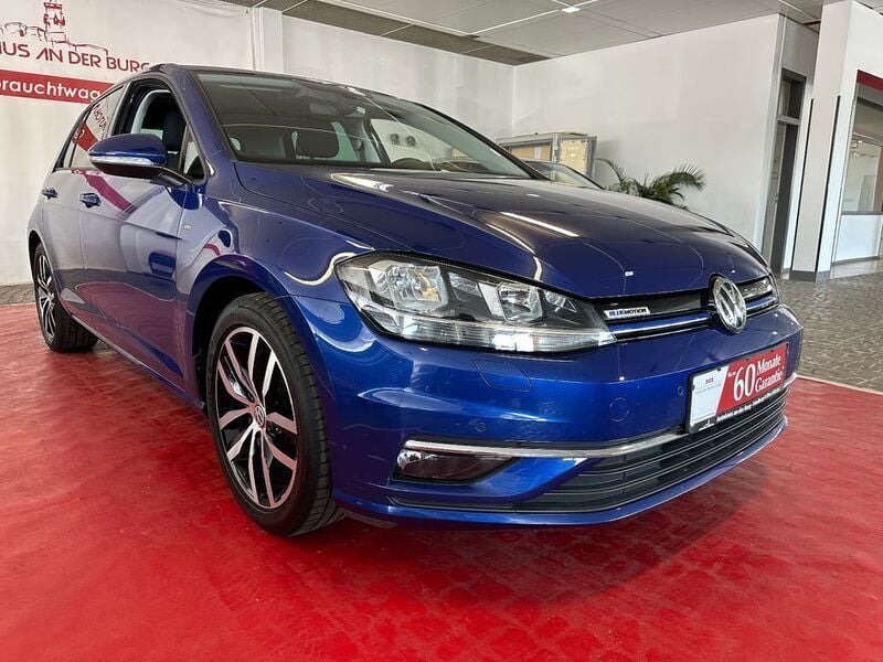 Blau Gebraucht 2019 VW Golf VII Join Limousine | 16.490 € (Fairer Preis) - Bild 1/4