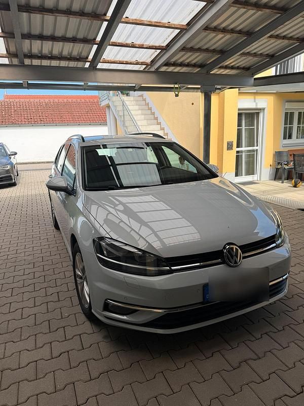 Gebraucht VW Golf VII 150 PS (110 kW) 2017 Weiß Kombi