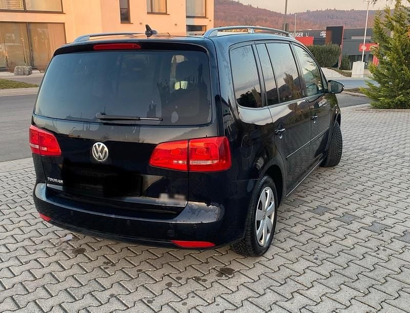 Gebraucht VW Touran Comfortline 105 PS (77 kW) 2012 Schwarz Van / Kleinbus