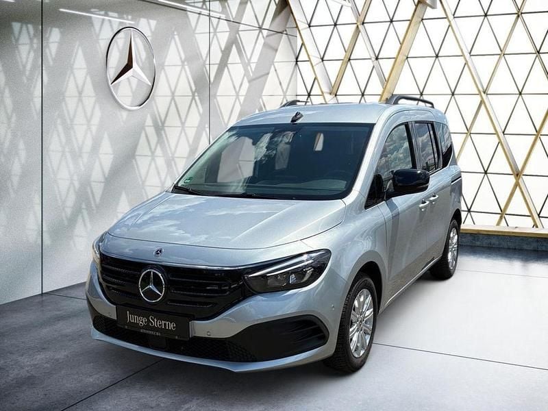 Silber Gebraucht 2024 Mercedes EQT200 Van / Kleinbus | 24.939 € (Superpreis) - Bild 1/4