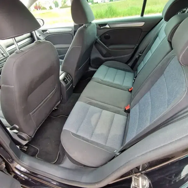 Gebraucht VW Golf VI Style 122 PS (89 kW) 2011 Schwarz Kleinwagen