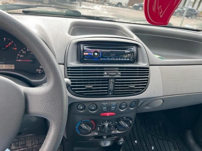 Gebraucht Fiat Punto 69 PS (50 kW) 2002 Blau Kleinwagen