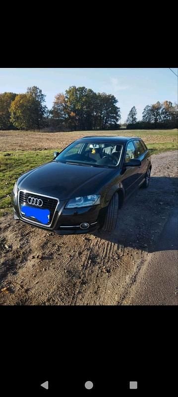 Schwarz Gebraucht 2011 Audi A3 Kombi | 4.500 € (Fairer Preis) - Bild 1/4