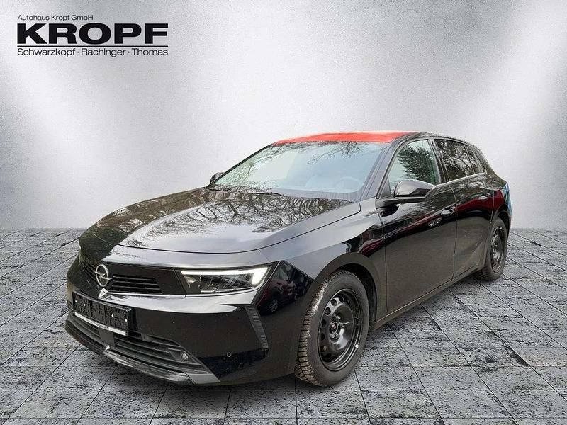 Gebraucht Opel Astra Elegance 110 PS (80 kW) 2023 Lackierung schwarz perla nera/ Limousine