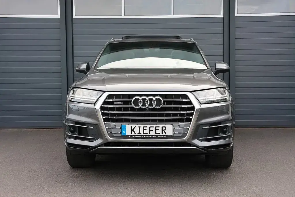 Gebraucht Audi Q7 Sport 333 PS (244 kW) 2018 Grau SUV