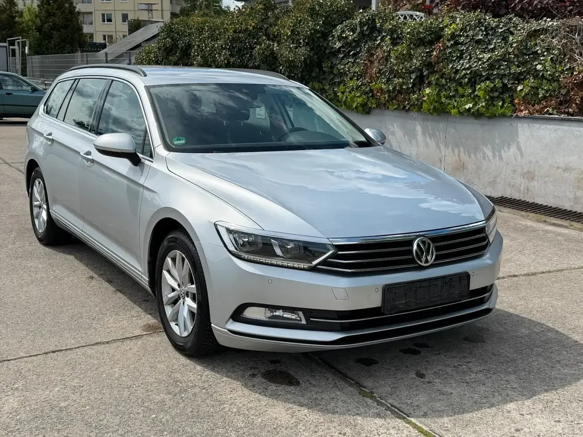 Second-hand VW Passat 150 CP (110 kW) 2019 Argintiu Break