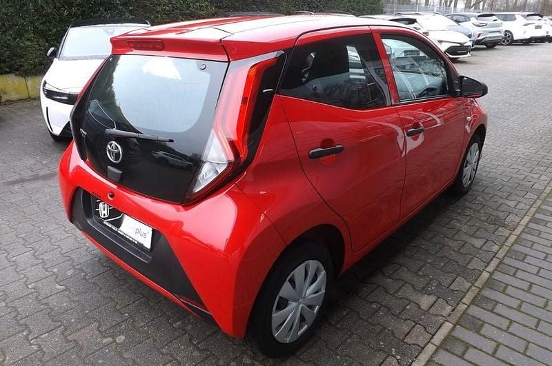 Gebraucht Toyota Aygo 72 PS (52 kW) 2019 Rot Kleinwagen