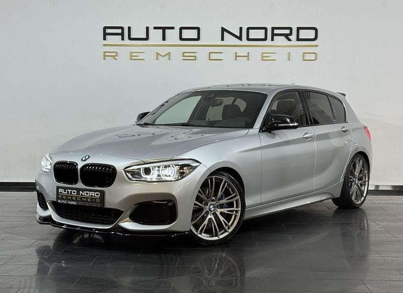Silber Gebraucht 2017 BMW M140 M Performance Limousine | 32.990 € (Fairer Preis) - Bild 1/4