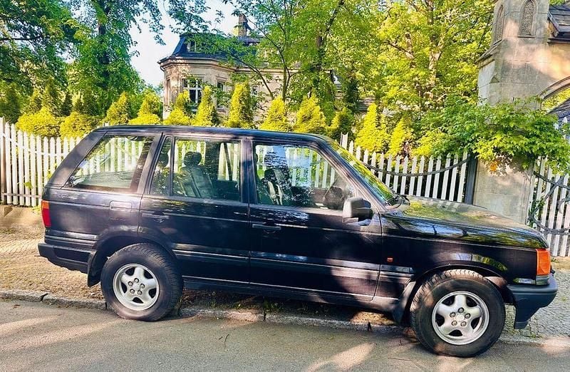 Schwarz Gebraucht 1995 Land Rover Range Rover HSE SUV | 11.999 € - Bild 1/4