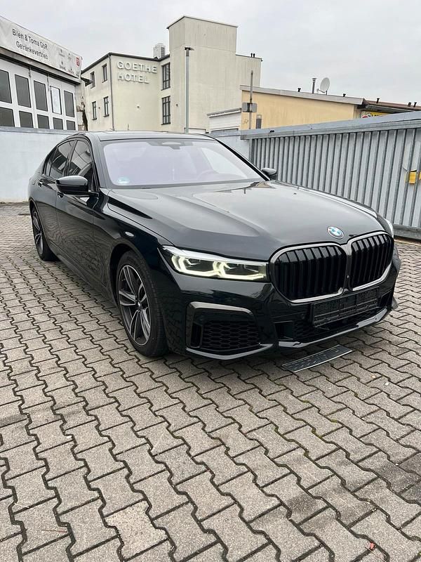 Gebraucht BMW 740 340 PS (250 kW) 2019 Schwarz Limousine