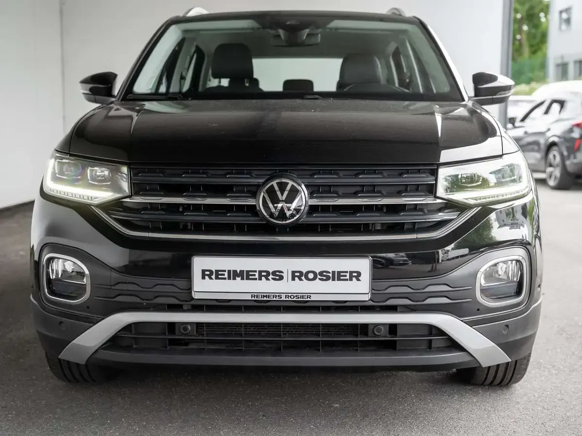 Gebraucht VW T-Cross Style 110 PS (80 kW) 2023 Deep black perleffekt SUV
