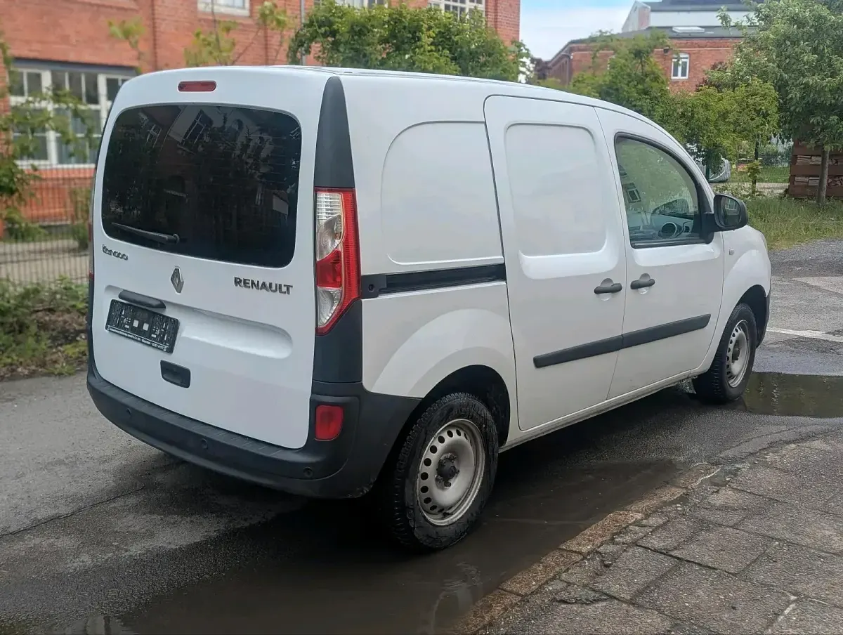 Gebraucht Renault Kangoo 110 PS (80 kW) 2019 Weiß Van / Kleinbus