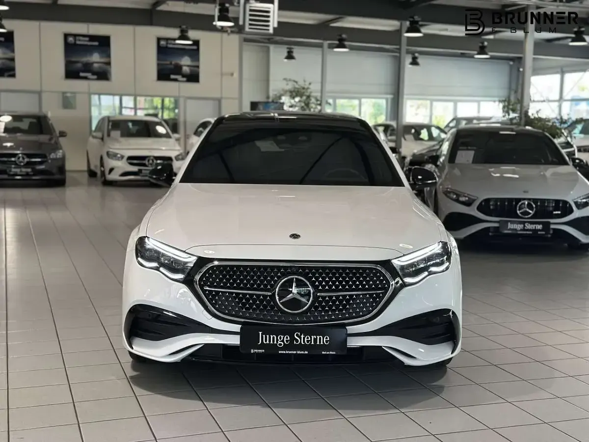 Gebraucht Mercedes E300 AMG 313 PS (230 kW) 2025 Unilack polarweiß Kombi