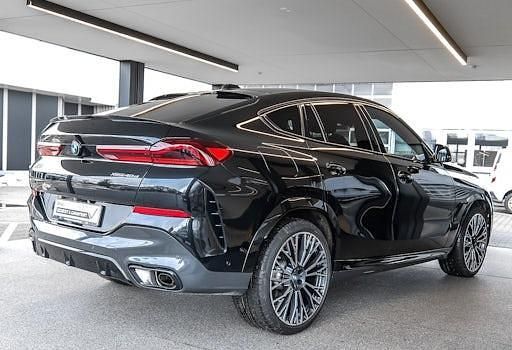 Gebraucht BMW X6 M Sport 352 PS (258 kW) 2025 Schwarz SUV