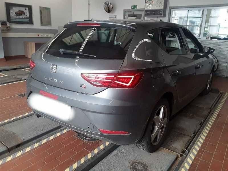 Usata Seat Leon FR 150 CV (110 kW) 2017 Grigio Berlina
