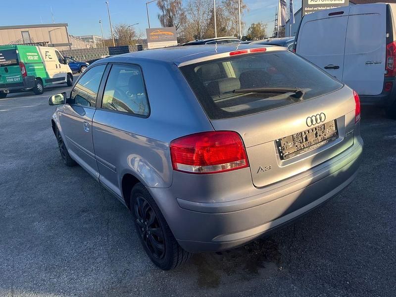 Gebraucht Audi A3 Attraction 140 PS (102 kW) 2005 Grau Kleinwagen