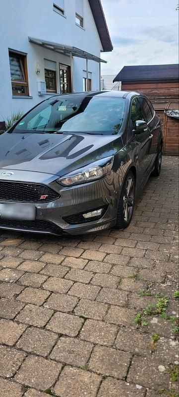 Gebraucht Ford Focus ST 120 PS (88 kW) 2016 Grau Kombi