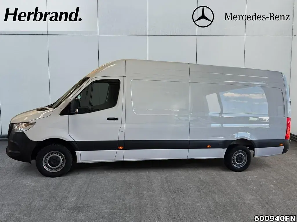 Gebraucht Mercedes Sprinter 170 PS (125 kW) 2025 Weiß Van
