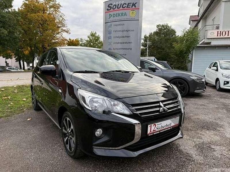 Magicschwarz (p) metallic Gebraucht 2022 Mitsubishi Space Star Select+ Limousine | 13.990 € (Fairer Preis) - Bild 1/4