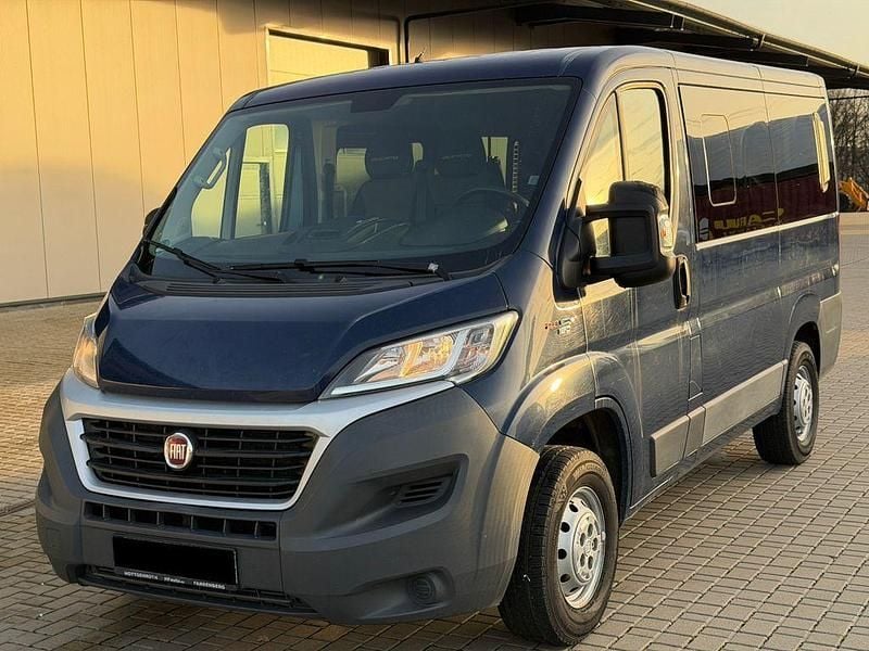 Blau Gebraucht 2017 Fiat Ducato Van | 9.960 € (Guter Preis) - Bild 1/4