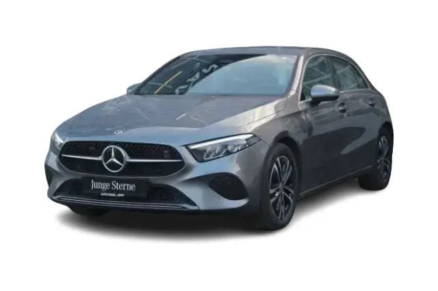 Grau Gebraucht 2024 Mercedes A180 Progressive Limousine | 26.740 € (Guter Preis) - Bild 1/4