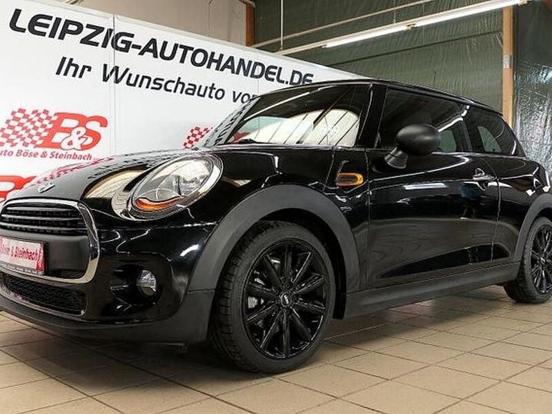 Midnight black Gebraucht 2018 Mini ONE Kleinwagen | 13.974 € (Etwas zu teuer) - Bild 1/4