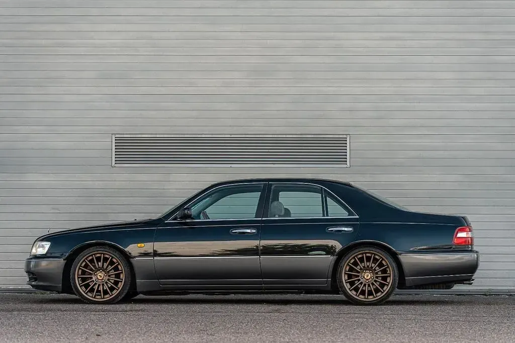 Gebraucht Nissan Cima 271 PS (199 kW) 1996 Schwarz Limousine