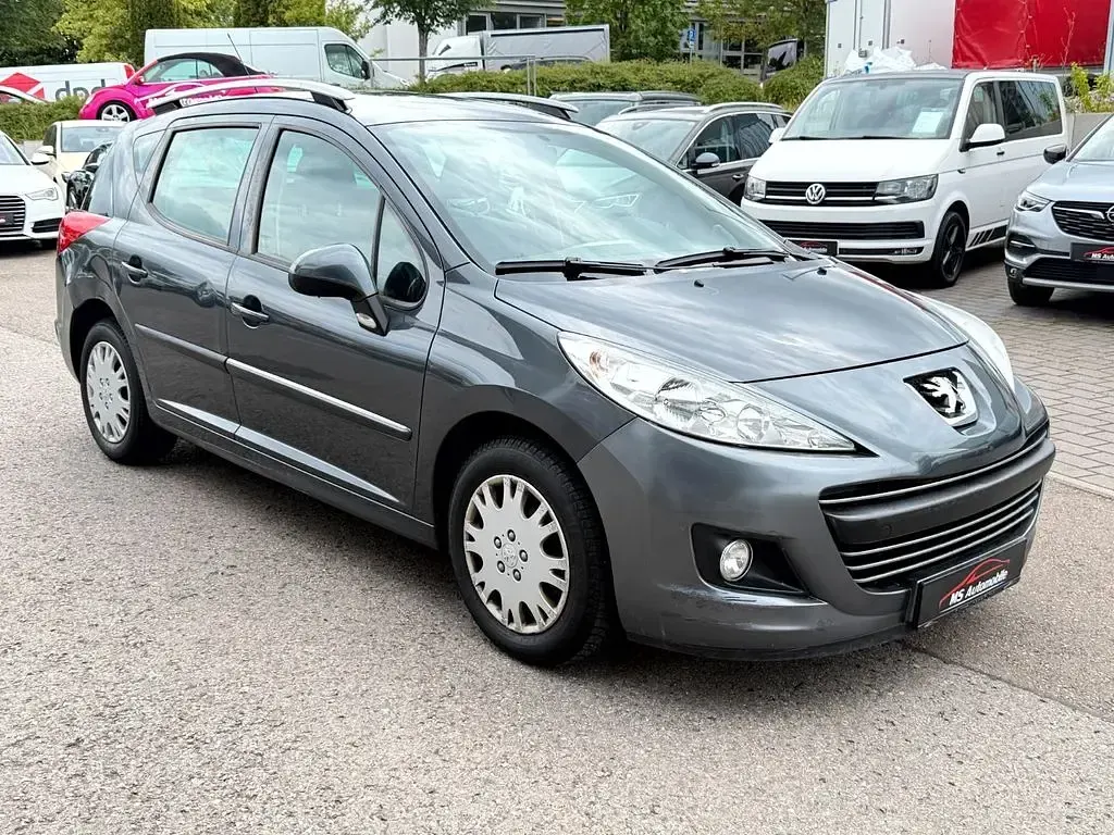 Gebraucht Peugeot 207 Premium 120 PS (88 kW) 2011 Grau Kombi