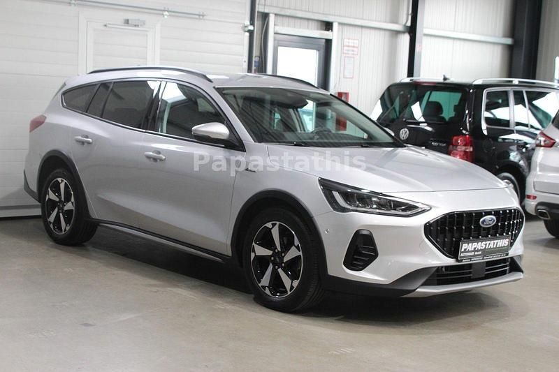 Gebraucht Ford Focus Active 116 PS (85 kW) 2023 Silber Kombi