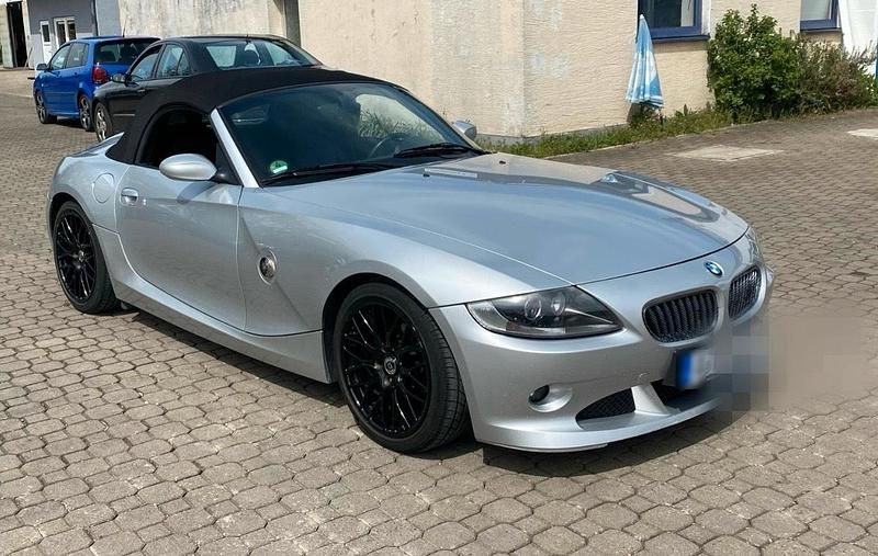 Gebraucht BMW Z4 192 PS (141 kW) 2003 Silber Cabrio