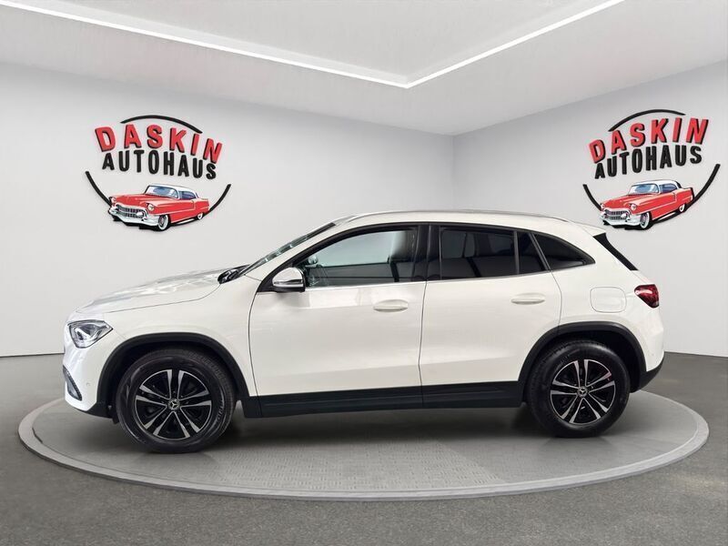 Gebraucht Mercedes GLA180 116 PS (85 kW) 2023 Polarweiss  unilack SUV