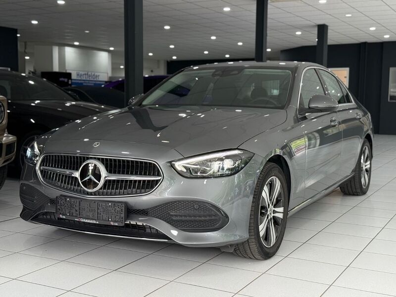 Grau Gebraucht 2022 Mercedes C300e Avantgarde Limousine | 38.990 € (Guter Preis) - Bild 1/4