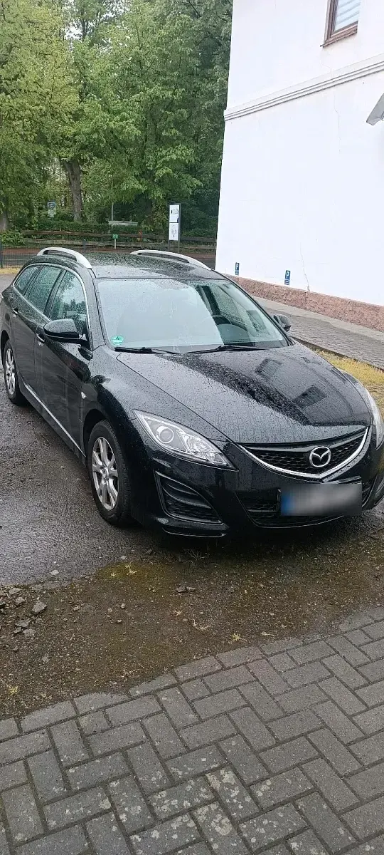 Gebraucht Mazda 6 122 PS (89 kW) 2010 Schwarz Kombi
