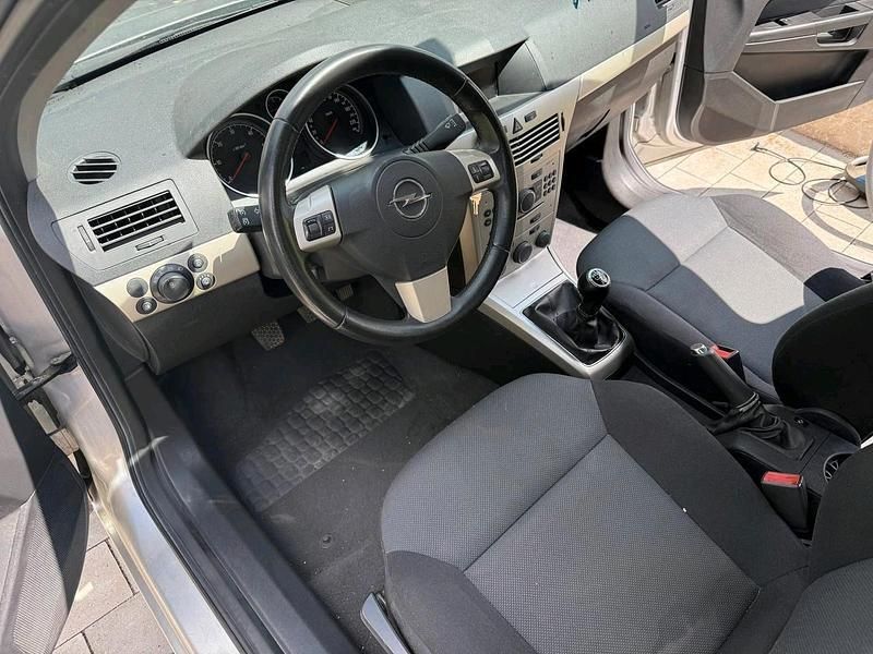 Gebraucht 2007 Opel Astra Limousine | 1.500 € (Fairer Preis) - Bild 1/4