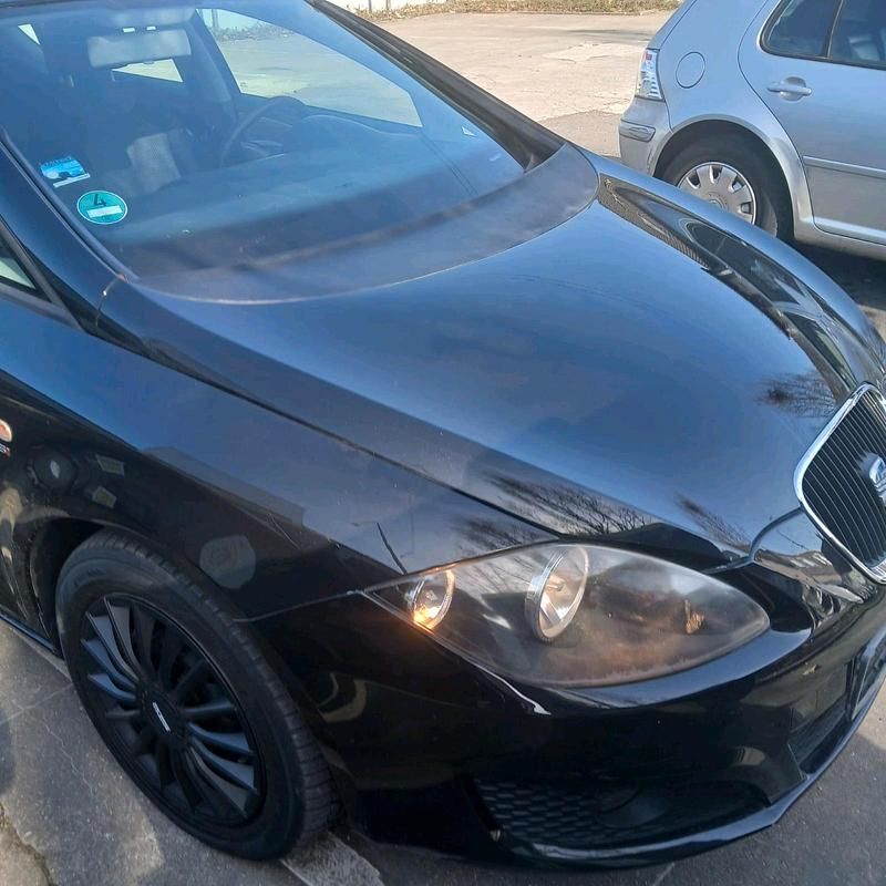 Gebraucht Seat Leon 92 PS (67 kW) 2010 Schwarz Kleinwagen