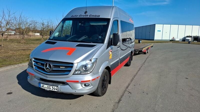 Gebraucht Mercedes Sprinter 163 PS (119 kW) 2017 Silber Van