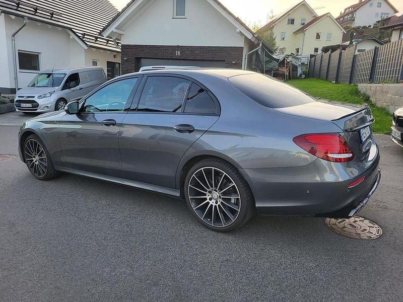 Gebraucht Mercedes E350 AMG 258 PS (189 kW) 2016 Grau Limousine