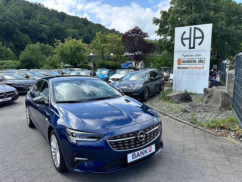 Blau Gebraucht 2020 Opel Insignia Elegance Limousine | 22.995 € (Teuer) - Bild 1/3