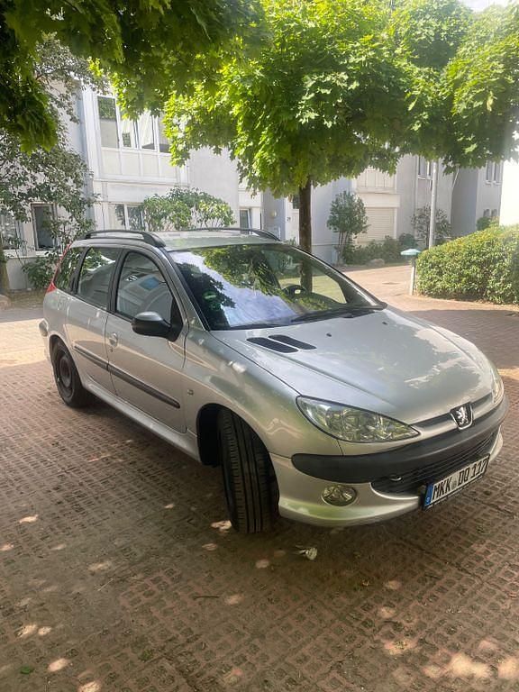 Silber Gebraucht 2002 Peugeot 206 Kombi | 1.000 € (Fairer Preis) - Bild 1/4