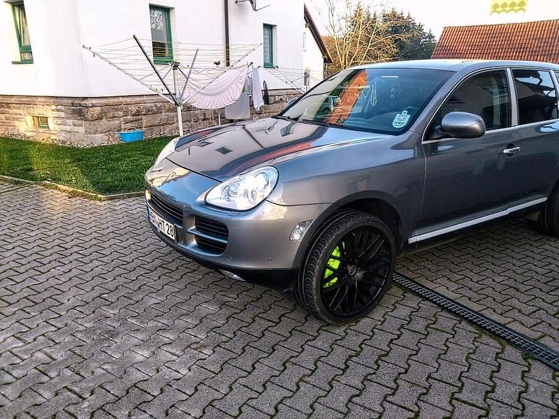 Grau Gebraucht 2003 Porsche Cayenne S SUV | 6.300 € (Fairer Preis) - Bild 1/4